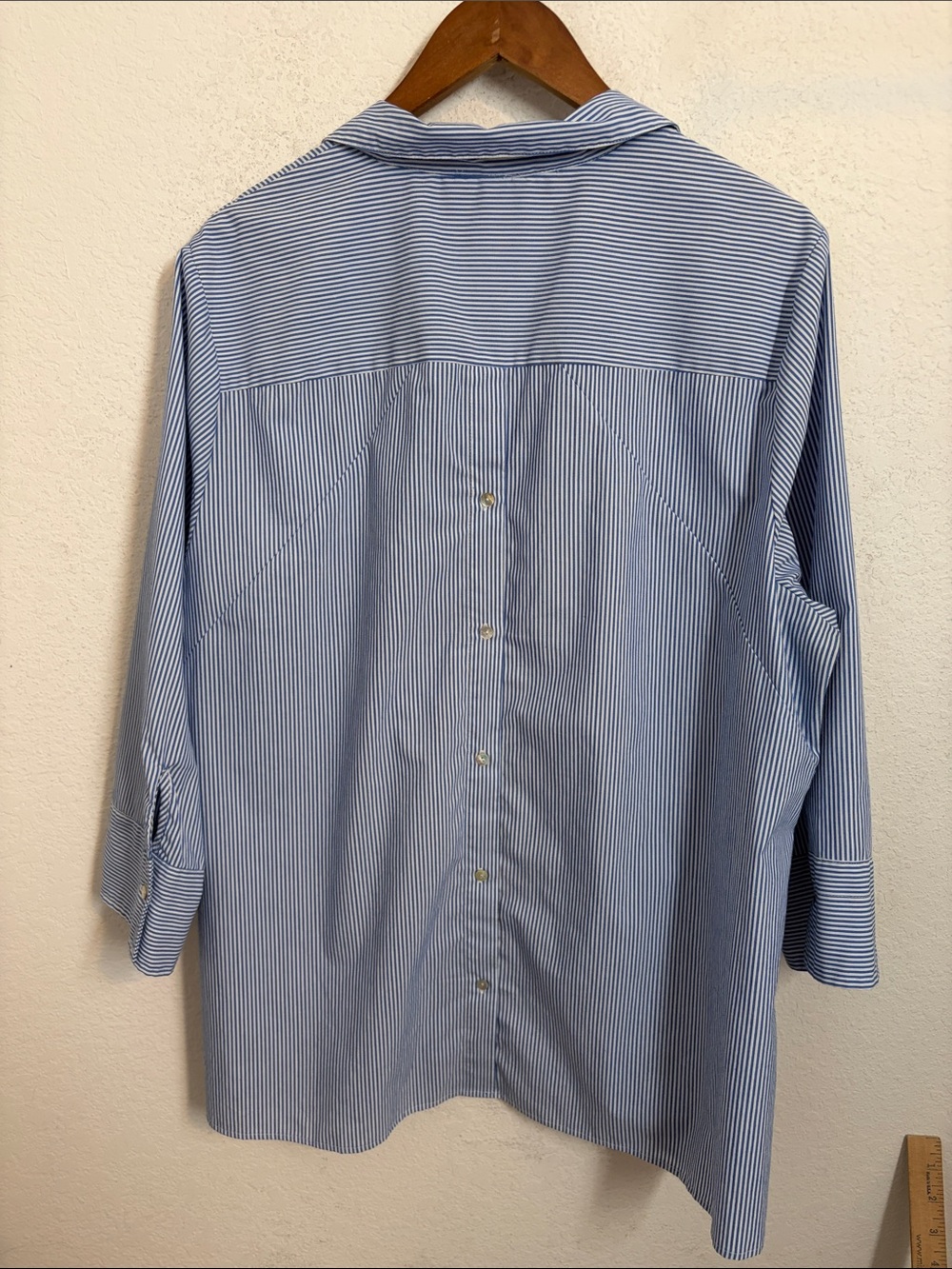 Westbound Woman 2X Blue White Stripe Embroidered Flower Button Down Shirt Garden - Picture 6 of 6